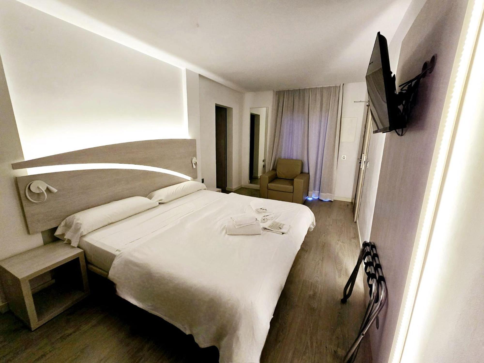 Llaut Boutique Hotel (Adults Only) Can Picafort  Szoba fotó